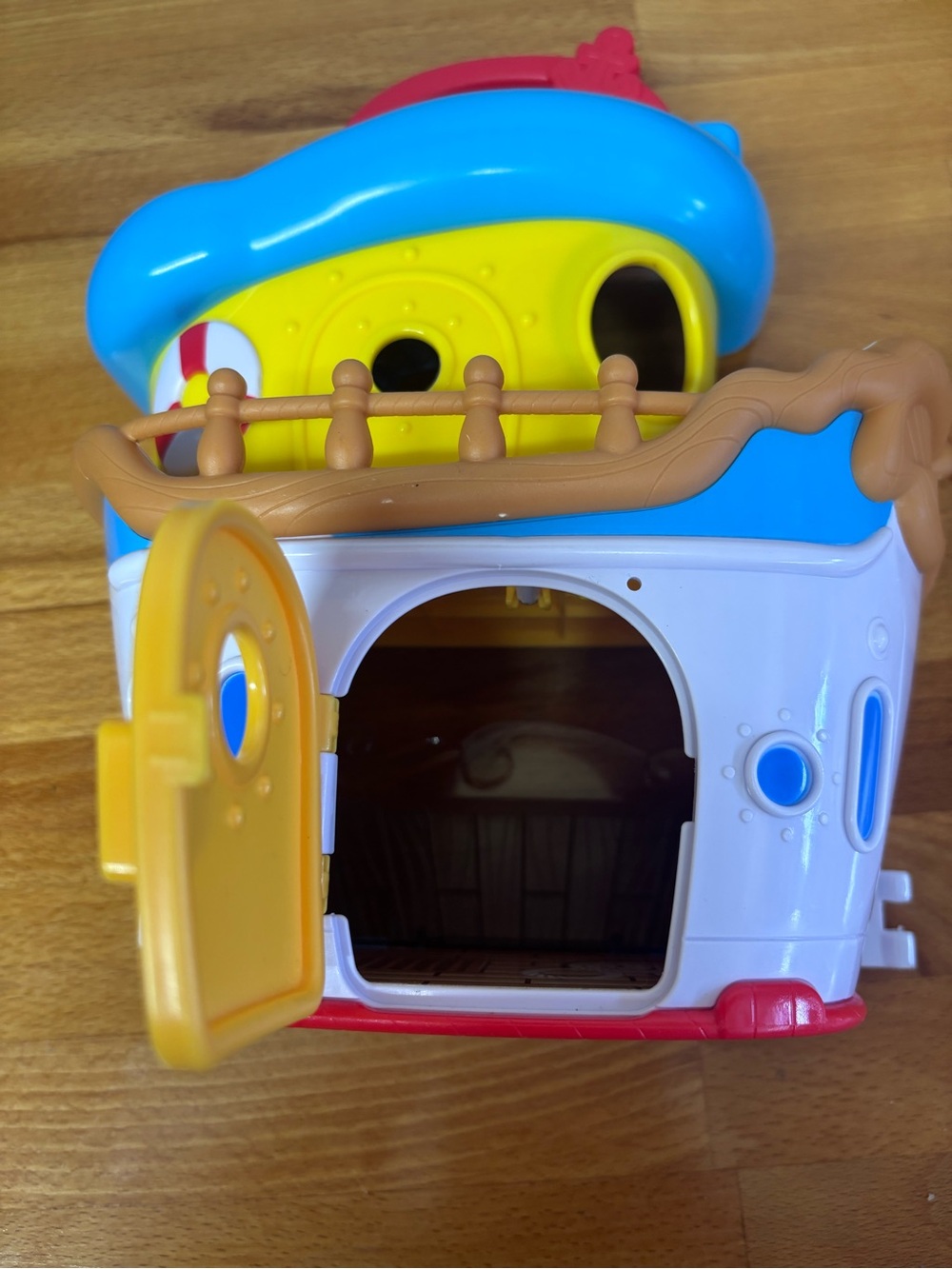 Disney Store Donald Duck House Play Set – Incomplete with Accessories - Picture 6 of 13
